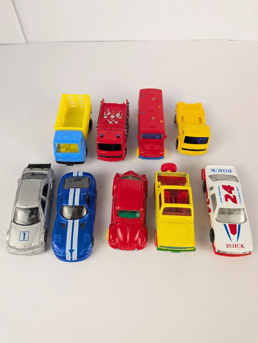 Maisto Set Of 9 Die-Cast Toy Vehicles See Description For Details